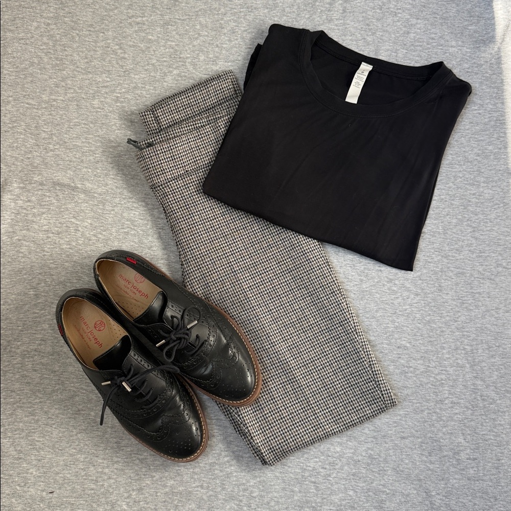 Mono B Black and White Houndstooth Skinny Pants-M fits more like a XS/S